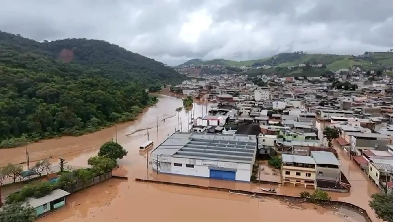 Cidade inundada - vista aérea